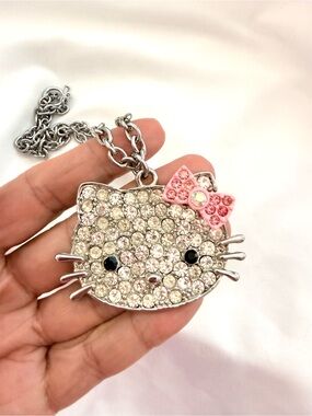 Hello Kitty Crystal Kitty Pendant Necklace - Pink Bow